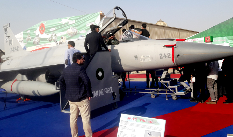 Pakistan’s trade show for military equipment continues in full swing