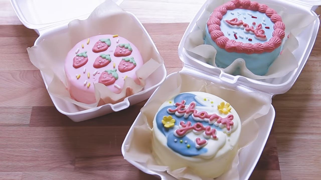 Lunch Box Cake Arab News PK