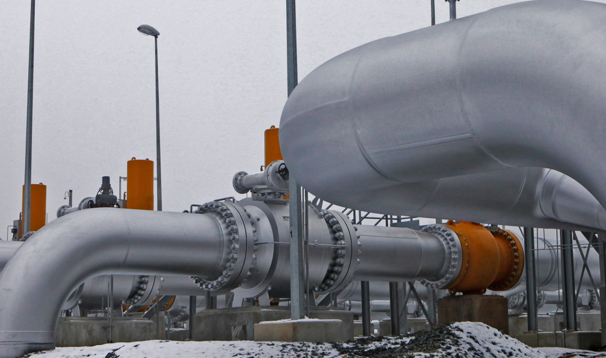 pakistan-says-will-finalize-north-south-gas-pipeline-agreement-with