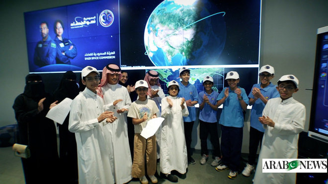 Um Neugier zu wecken, sprechen saudische Astronauten mit Studenten der Internationalen Raumstation