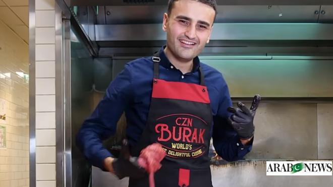 Popüler Türk sosyal medya şefi CZN Burak babasına dolandırıcılıktan dava açıyor