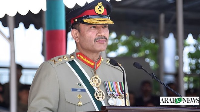 قائد الجيش الباكستاني يؤكد مجددا دعم الجيش للحكومة المؤقتة من أجل التعافي الاقتصادي