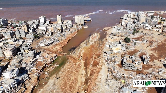 Sel nedeniyle harap olan Libya şehrinde koleranın yayılmasına ilişkin korkular artıyor