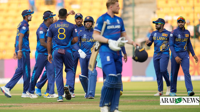 تغلبت إنجلترا على سريلانكا في 156 جولة في كأس العالم