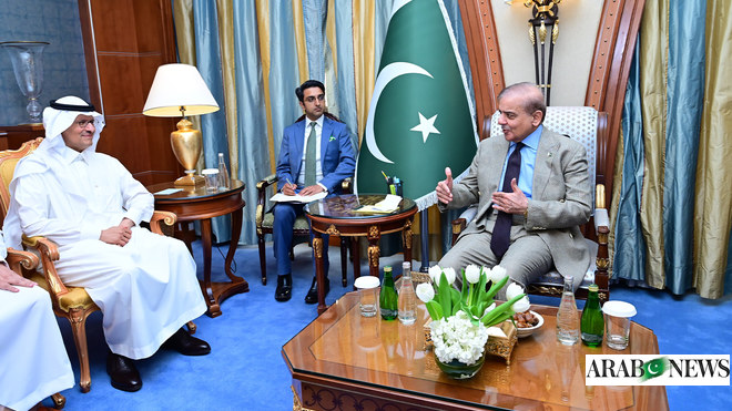 PM welcomes Saudi Arabia’s interest in developing energy projects in Pakistan