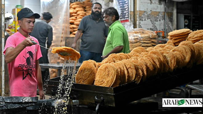 Health experts advise Pakistanis against consuming deep-fried food in Ramadan  Arab News Pakistan