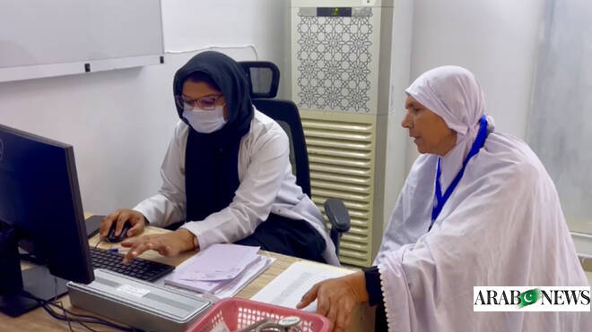 Pakistan Hajj mission delivers vital health care to pilgrims with over 300 staffers  Arab News PK