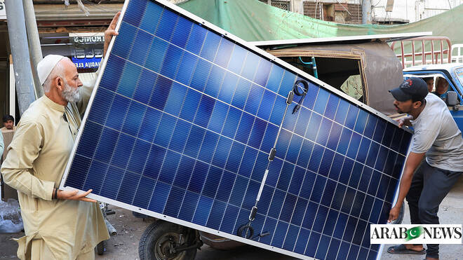 Pakistan overhauls rooftop solar policy, cuts rates for excess power sold to grid