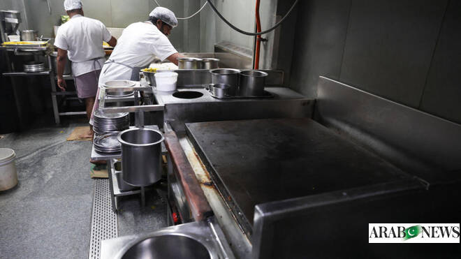 India tightens gas supplies over Mideast war, restaurants warn of closures