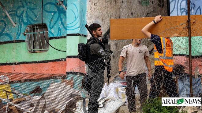 اعتقال ثمانية إسرائيليين بعد الهجوم على قرية فلسطينية