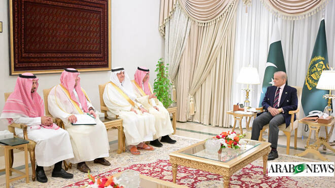 Pakistan eyes deeper economic ties as Saudi finance minister visits Islamabad