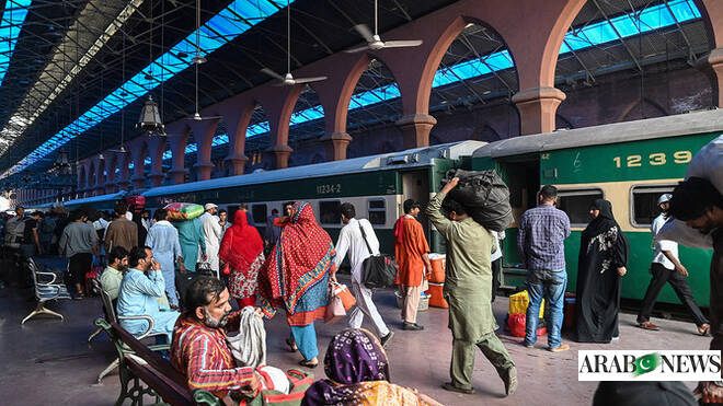Pakistan to fund major railway projects in upcoming budget, PM says