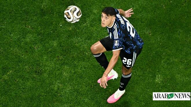 Roma sign Argentina's Molina from Atletico Madrid