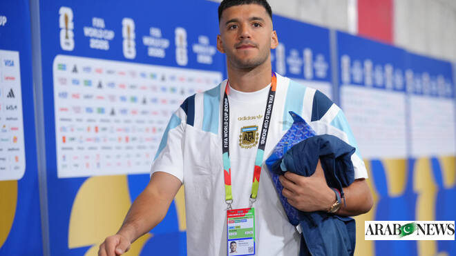 Man City sign Argentina goalkeeper Rulli from Marseille