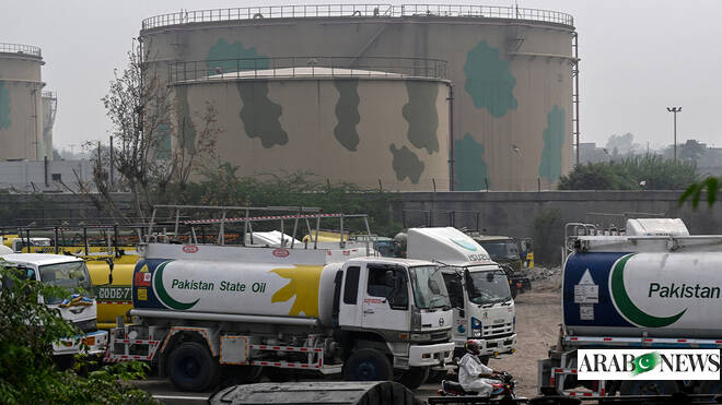 Pakistan says digitizing oil supply chain to improve petroleum stock monitoring