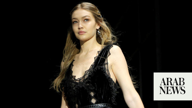Gigi Hadid Elevated Basic Jeans With This French-Girl Staple