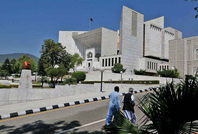 Pakistan's top court objects to public criticism, says it fulfils constitutional responsibilities | Arab News PK