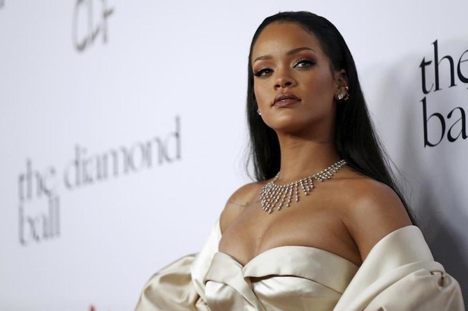Rihanna Teams Up With Lvmh To Launch Luxury Fashion Brand