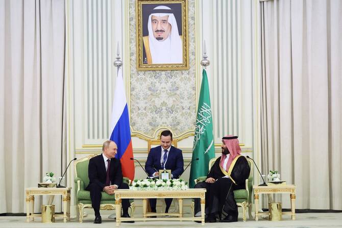 Russia and Saudi Arabia on Thursday celebrate the centenary of the establishment of diplomatic relations (AFP)