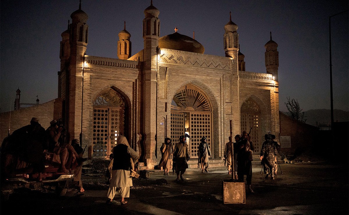Bomb blast at Kabul mosque leaves 'number of civilians' dead | Arab News PK