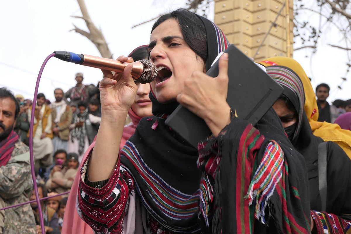 Dr. Mahrang Baloch addressing protestors in Quetta, Pakistan